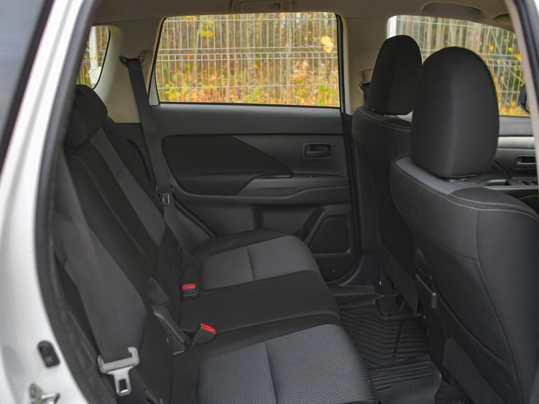 Mitsubishi Outlander 2018 года, 124 391 км - вид 12