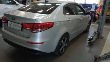 Kia Rio 2017 года, 172 739 км - вид 3