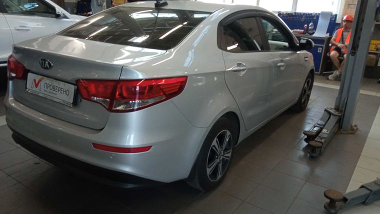 Kia Rio 2017 года, 172 739 км - вид 3