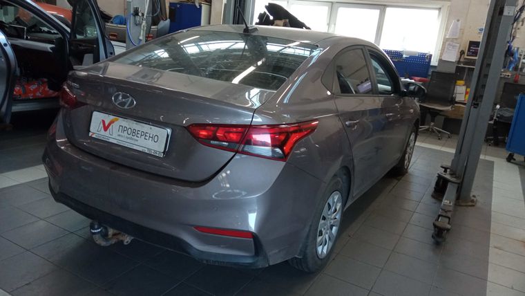 Hyundai Solaris 2018 года, 70 304 км - вид 3