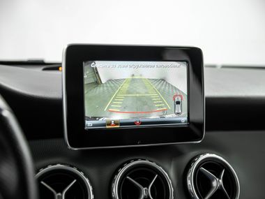 Mercedes-Benz GLA-класс 2016 года, 110 932 км - вид 11