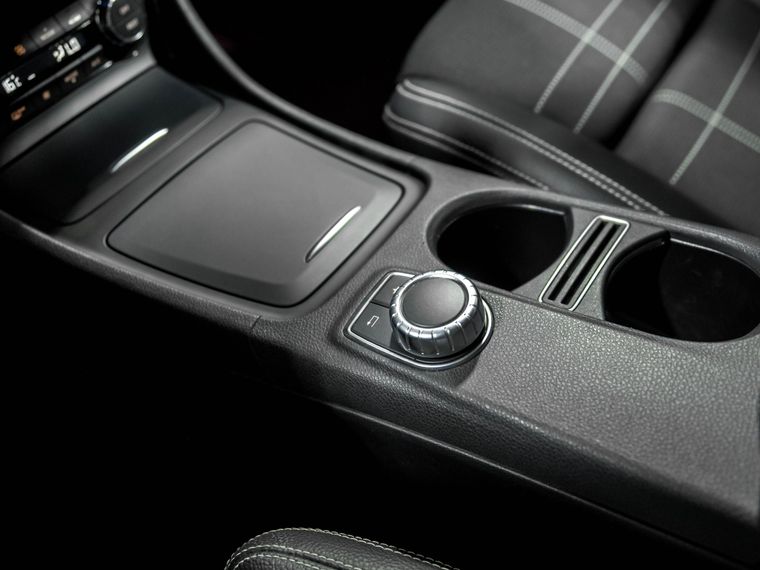 Mercedes-Benz GLA-класс 2016 года, 110 932 км - вид 12