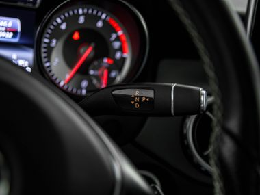 Mercedes-Benz GLA-класс 2016 года, 110 932 км - вид 9