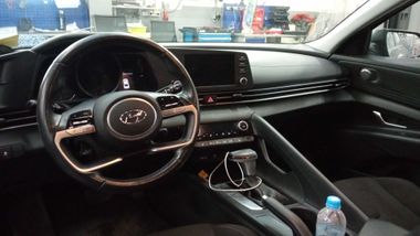 Hyundai Elantra 2021 года, 58 000 км - вид 5