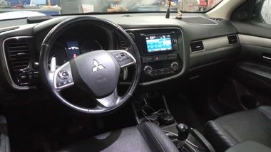 Mitsubishi Outlander 2014 года, 212 432 км - вид 5