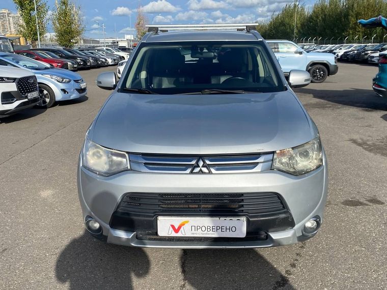 Mitsubishi Outlander 2014 года, 212 432 км - вид 3