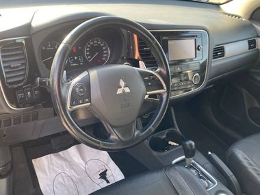 Mitsubishi Outlander 2014 года, 212 432 км - вид 11