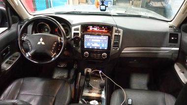 Mitsubishi Pajero 2015 года, 127 414 км - вид 6