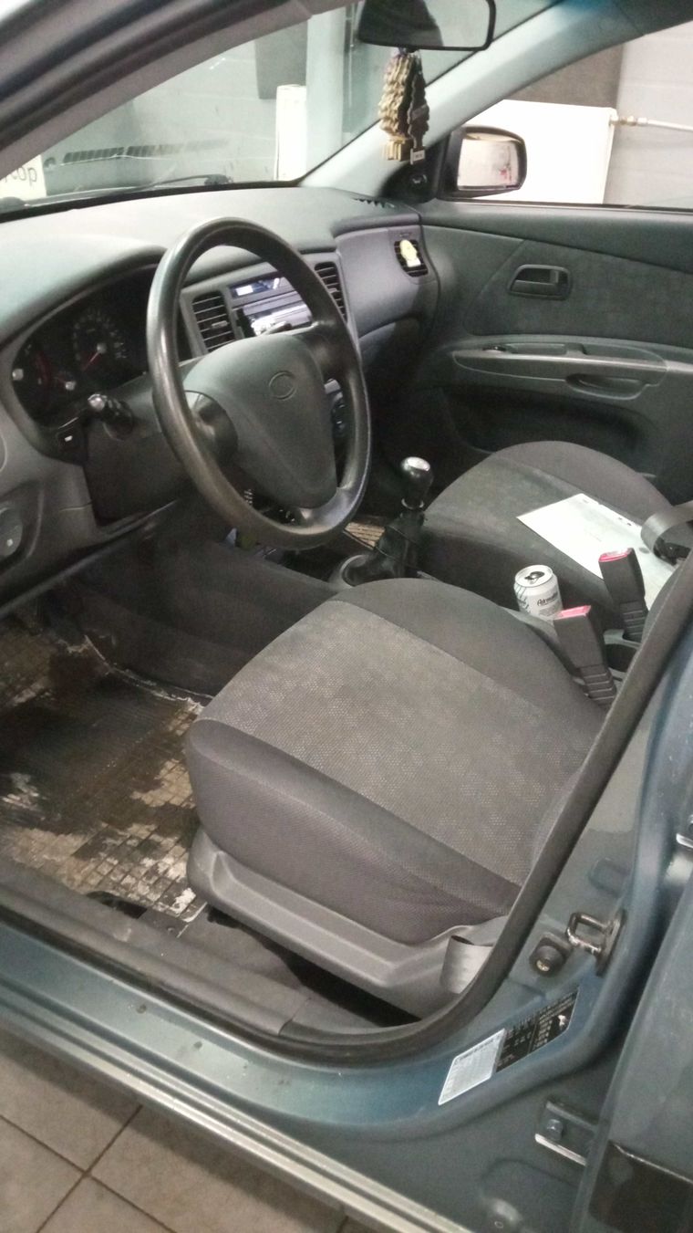 Kia Rio 2006 года, 147 497 км - вид 5