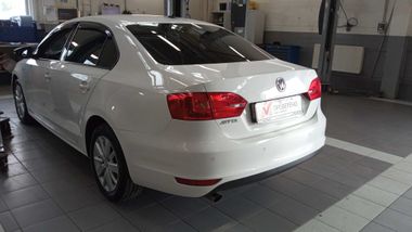 Volkswagen Jetta 2013 года, 231 242 км - вид 4