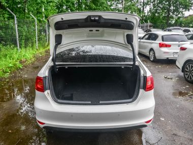 Volkswagen Jetta 2013 года, 231 242 км - вид 12