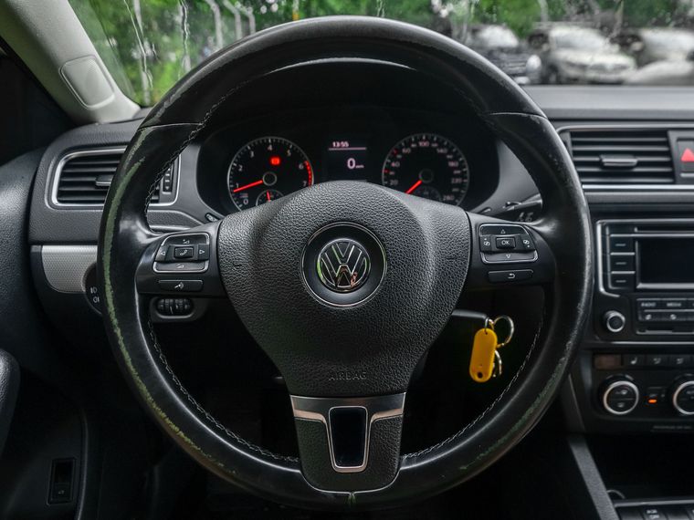 Volkswagen Jetta 2013 года, 231 242 км - вид 6