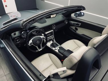 Mercedes-Benz SLK-класс 2012 года, 127 713 км - вид 19