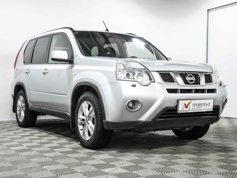 Nissan X-Trail 2012 года, 200 000 км - вид 4