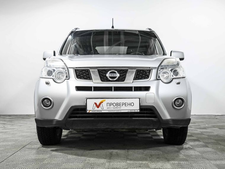 Nissan X-Trail 2012 года, 200 000 км - вид 3