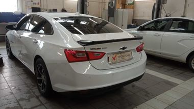 Chevrolet Malibu 2017 года, 268 553 км - вид 4