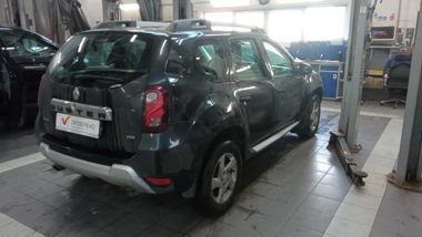 Renault Duster 2018 года, 197 853 км - вид 3