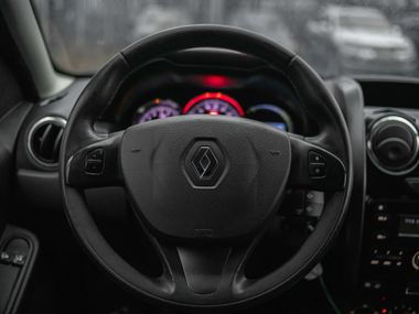 Renault Duster 2018 года, 197 853 км - вид 6
