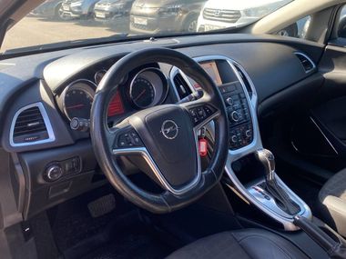 Opel Astra GTC 2013 года, 226 470 км - вид 9