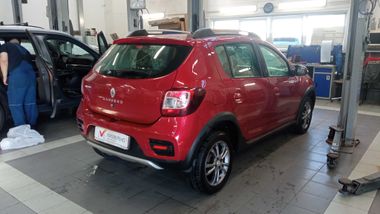 Renault Sandero Stepway 2019 года, 150 662 км - вид 3