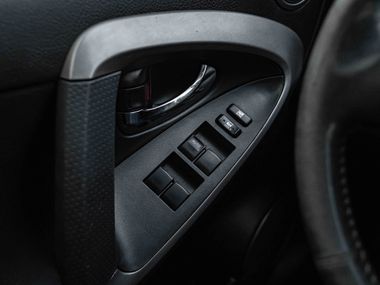 Toyota RAV4 2007 года, 213 751 км - вид 9