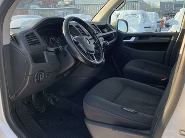 Volkswagen Caravelle 2018 года, 317 851 км - вид 8