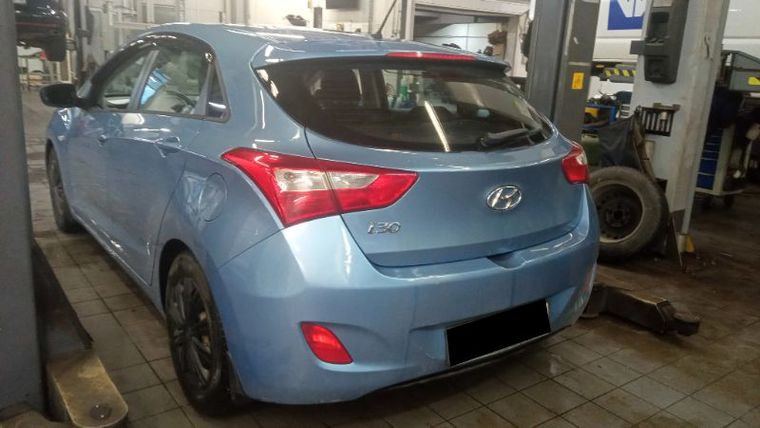 Hyundai i30 2014 года, 202 000 км - вид 4