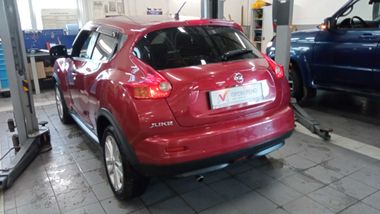 Nissan Juke 2012 года, 146 804 км - вид 4