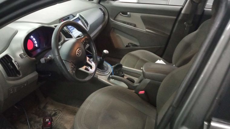 Kia Sportage 2012 года, 203 000 км - вид 5