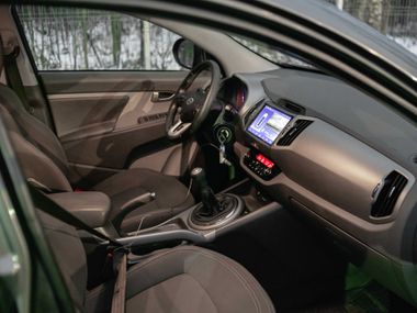 KIA Sportage 2012 года, 203 000 км - вид 14