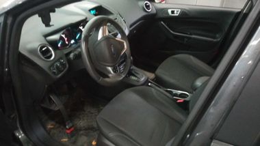 Ford Fiesta 2017 года, 128 677 км - вид 5