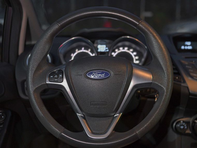 Ford Fiesta 2017 года, 128 677 км - вид 6