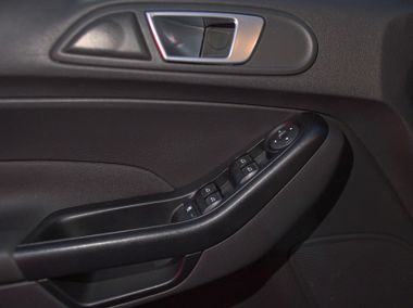 Ford Fiesta 2017 года, 128 677 км - вид 8