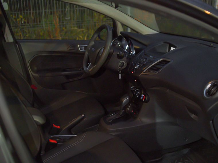 Ford Fiesta 2017 года, 128 677 км - вид 10