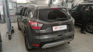 Ford Kuga 2017 года, 82 603 км - вид 3