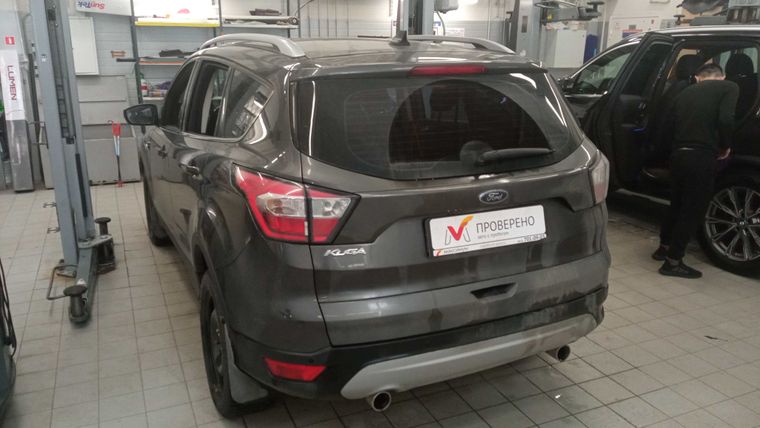 Ford Kuga 2017 года, 82 603 км - вид 3