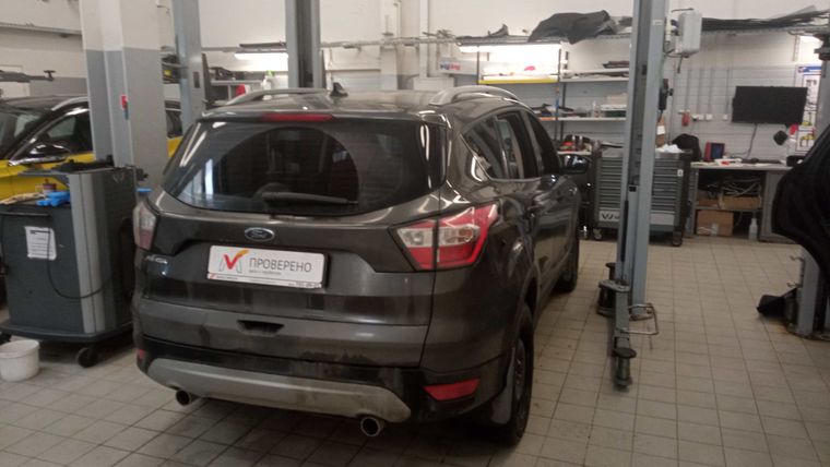 Ford Kuga 2017 года, 82 603 км - вид 4