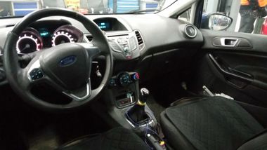 Ford Fiesta 2016 года, 121 757 км - вид 5