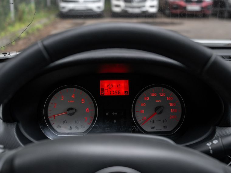 Renault Sandero 2013 года, 158 976 км - вид 5