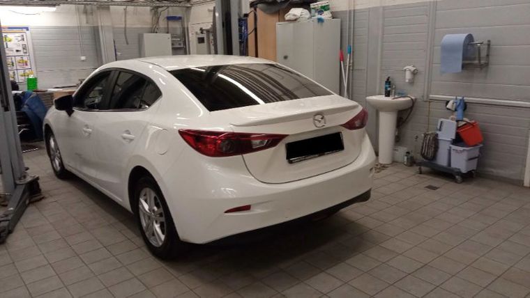 Mazda 3 2014 года, 245 000 км - вид 4