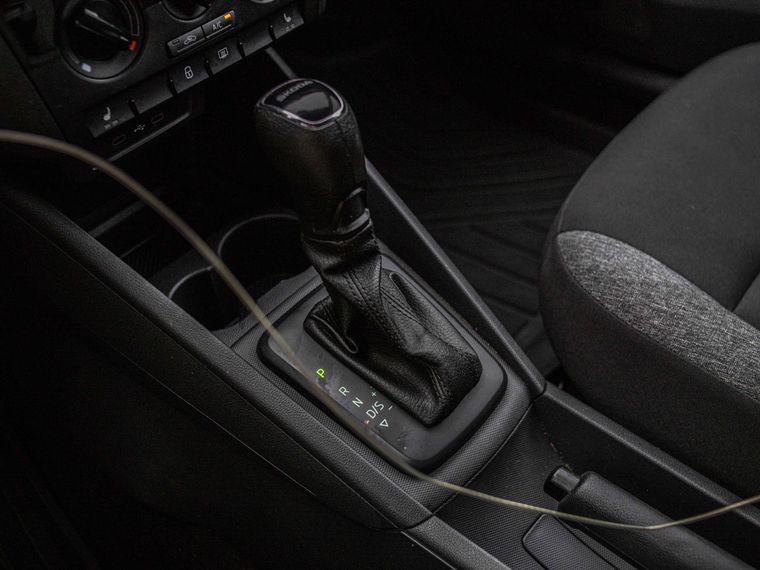 Skoda Rapid 2021 года, 117 500 км - вид 9