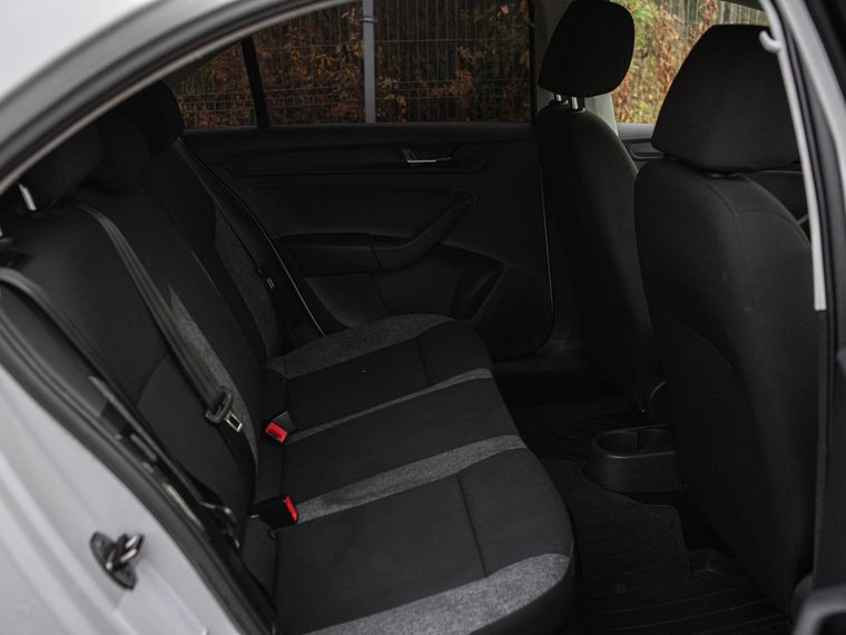 Skoda Rapid 2021 года, 117 500 км - вид 11