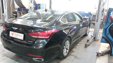Hyundai Genesis 2014 года, 179 777 км - вид 3
