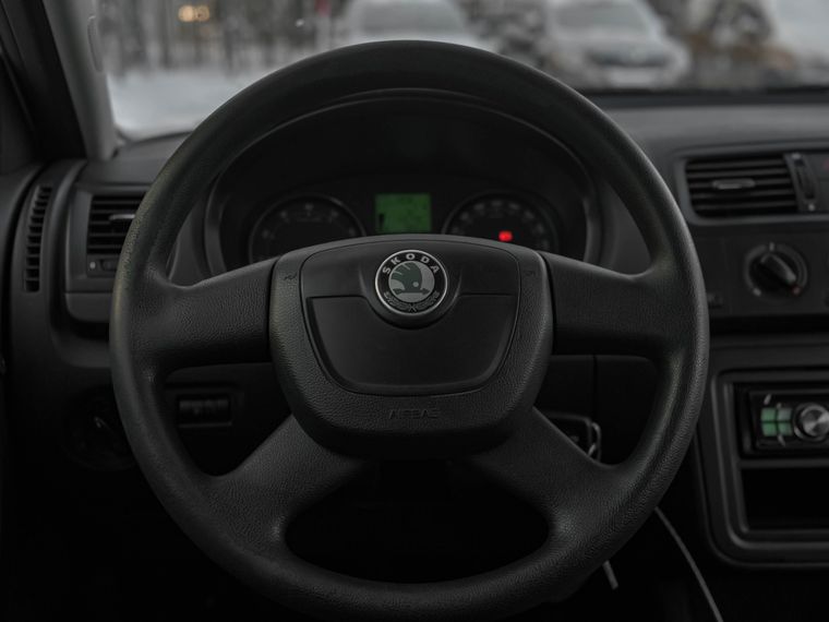 Skoda Fabia 2012 года, 145 152 км - вид 6