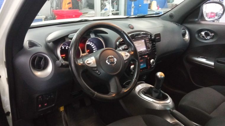 Nissan Juke 2011 года, 216 289 км - вид 5