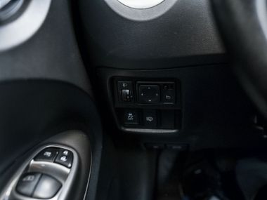 Nissan Juke 2011 года, 216 289 км - вид 11