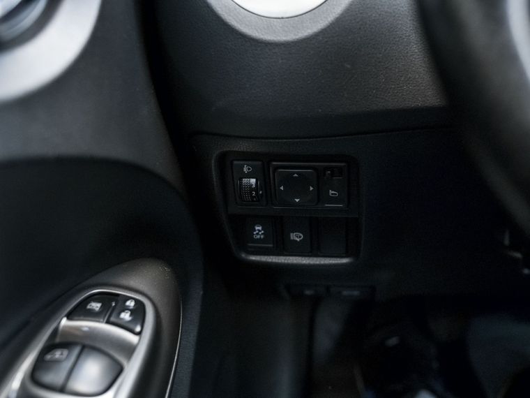 Nissan Juke 2011 года, 216 289 км - вид 11