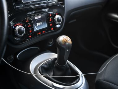 Nissan Juke 2011 года, 216 289 км - вид 9