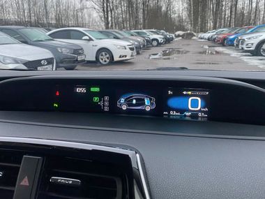 Toyota Prius 2019 года, 59 311 км - вид 9