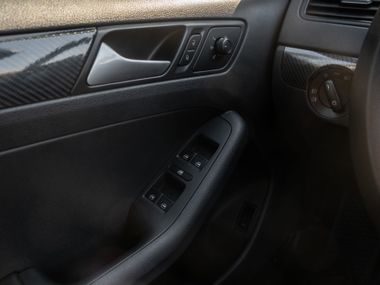 Volkswagen Jetta 2016 года, 168 030 км - вид 9